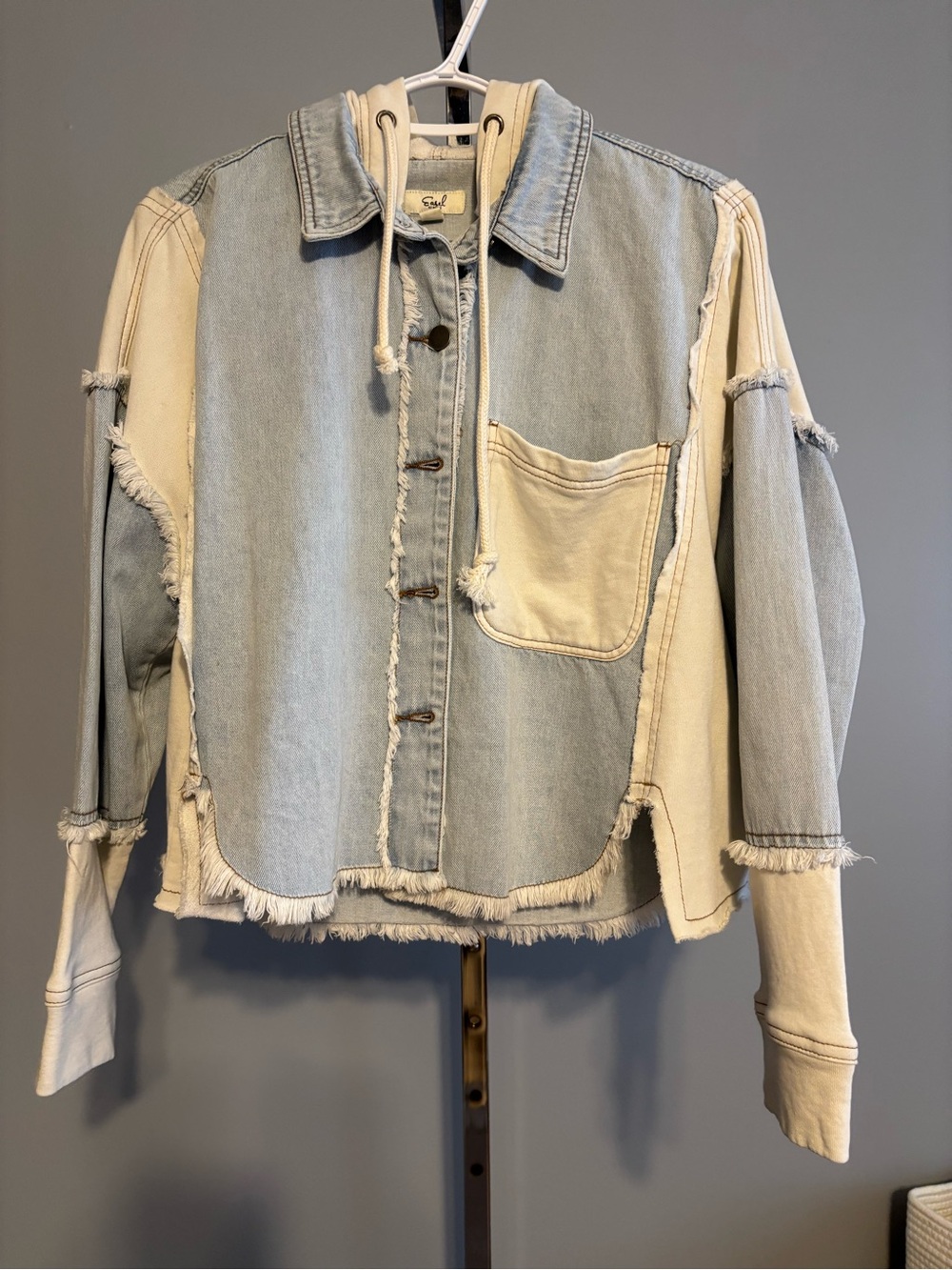 New EASEL Tan Colorblock blue Denim Crop Raw Hem Jacket Shacket Boho‎ Trendy